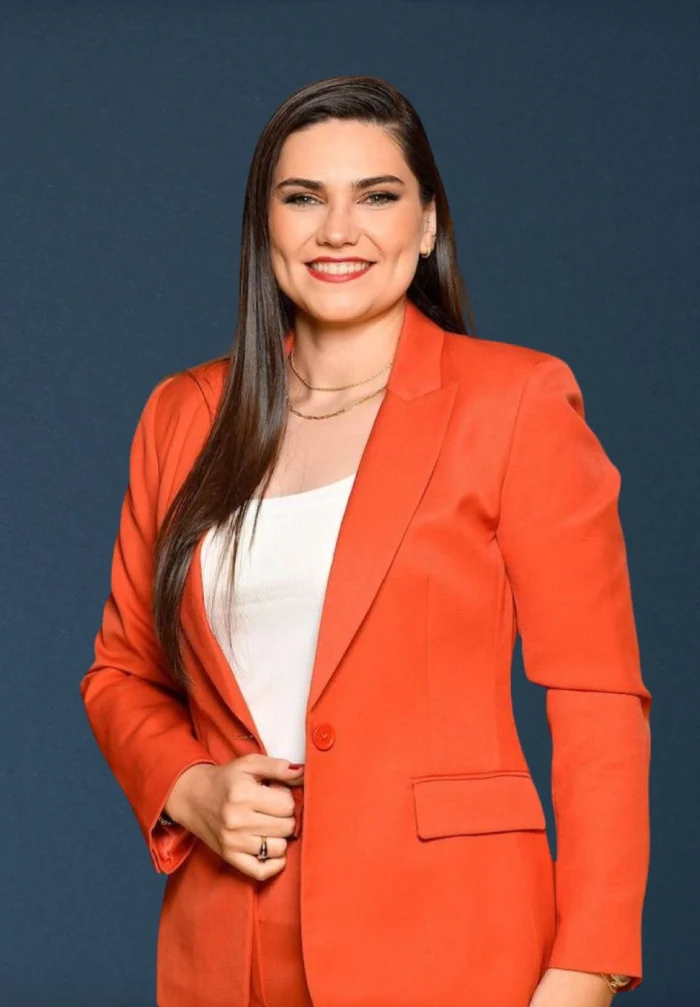Eng. Elaine Araujo